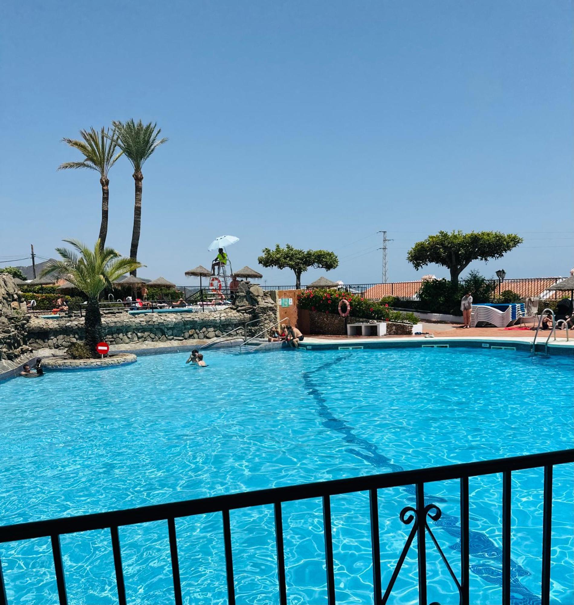 Right By The Pool Area In Capistrano Village! Lägenhet *
